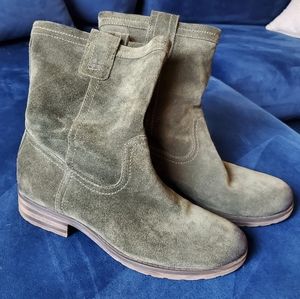 Olive Green Suede Naturalizer Boots 7